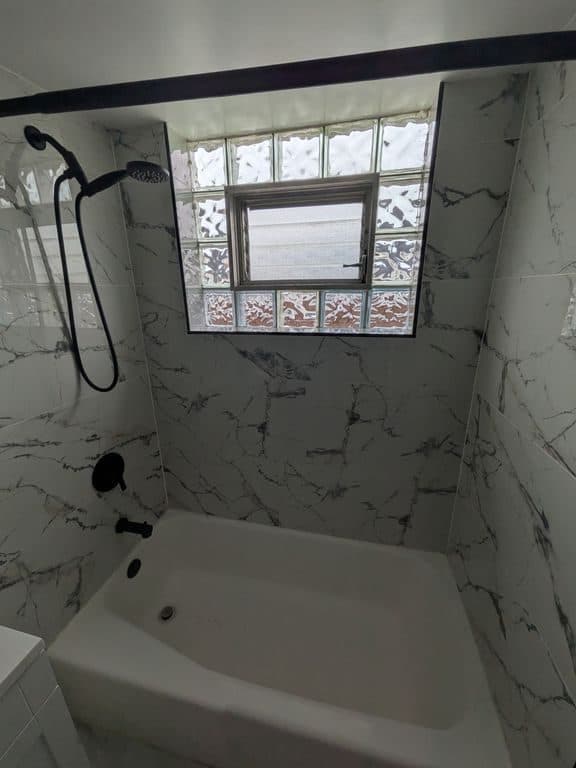 2 BR for rent — 6212 W Montrose Ave, Chicago 3