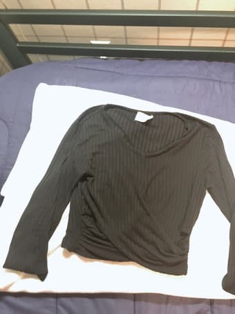 I’m Buying/Selling/Trading Clothes on Tuesday October 2 1