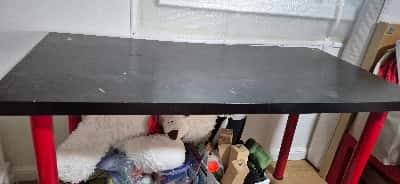 Table, side table, vacumm, folding matress 4