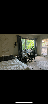 Large Master Suite with Private Exterior Entrance & Attached Bathroom, Menlo Park, Start Sept 1st 1