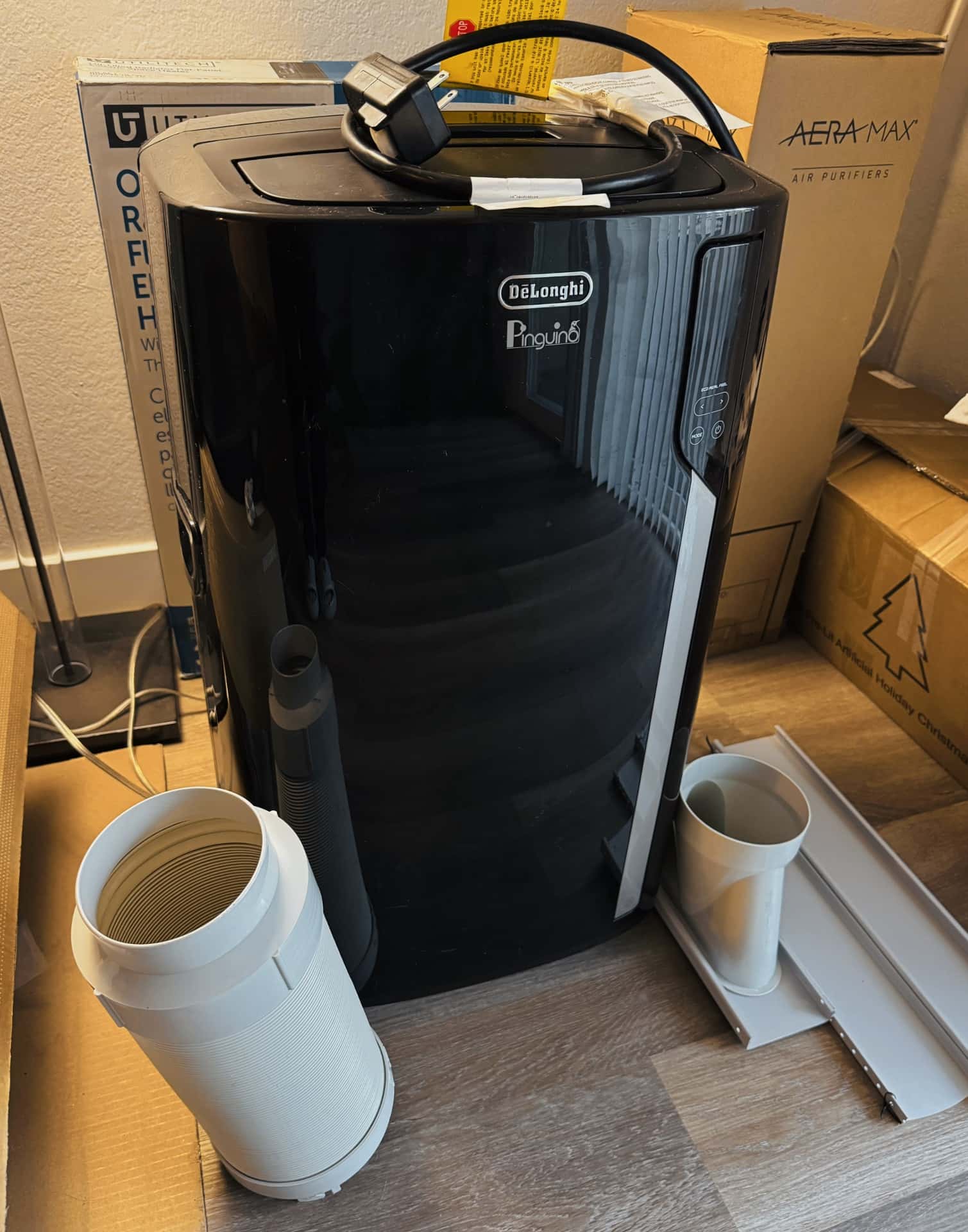 DeLonghi Pinguino Portable A/C 1
