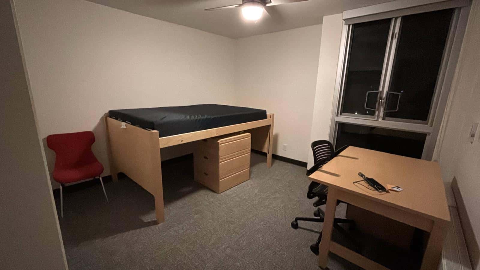 6/19 - 8/31 Blackwelder Room Sublet 1