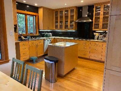 Rooms available in large Menlo Park house 4
