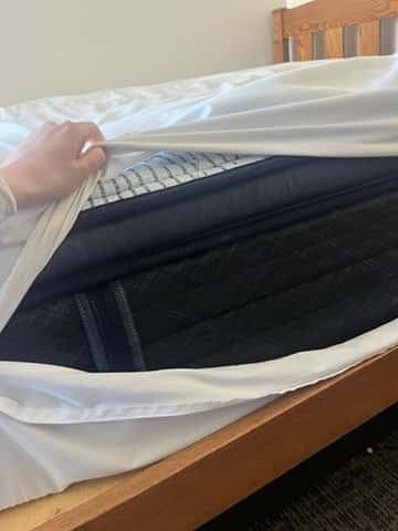 Free Queen Size Mattress 1