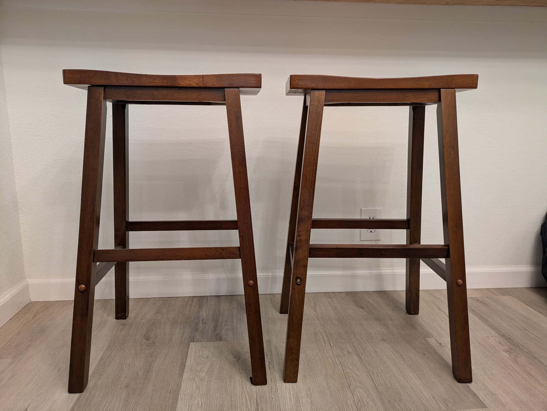 29" Wooden saddle seat walnut finish barstools 1