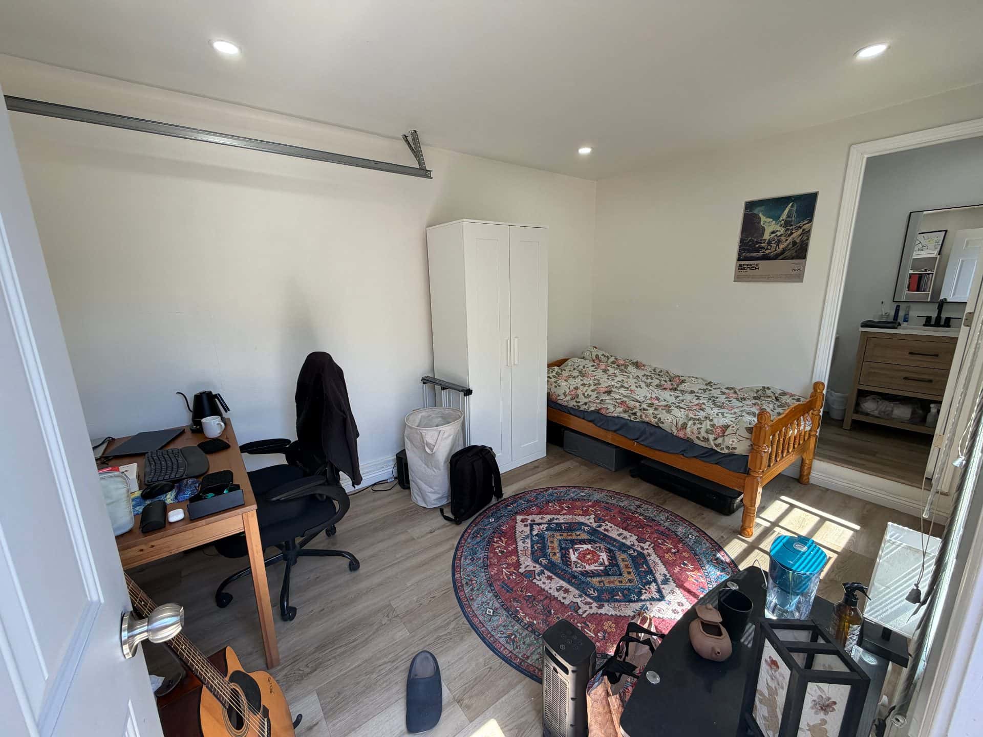 Private garden suite (bed & bathroom) near Palo Alto High School, $2000/mo (utilities, laundry & internet included) 1