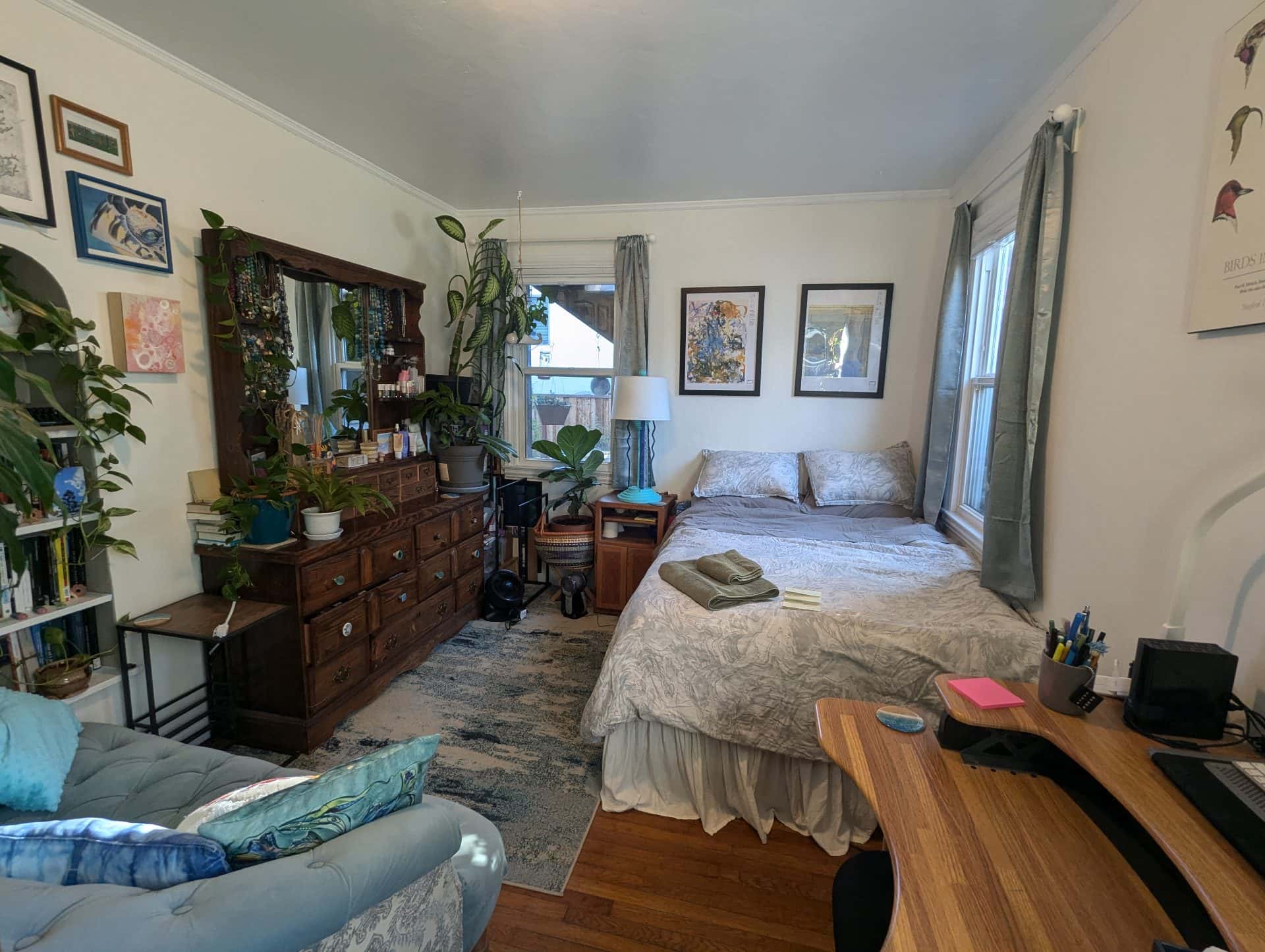1-month sublet available in October in warm, cooperative home! 1