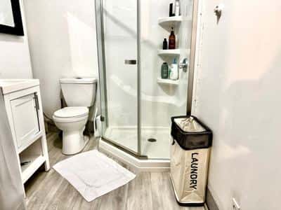 Petite Bedroom | 3rd Floor | Fort Hill 7