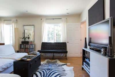 Bright Hollywood Studio near Bowl/New Vinyl Dstrct 2