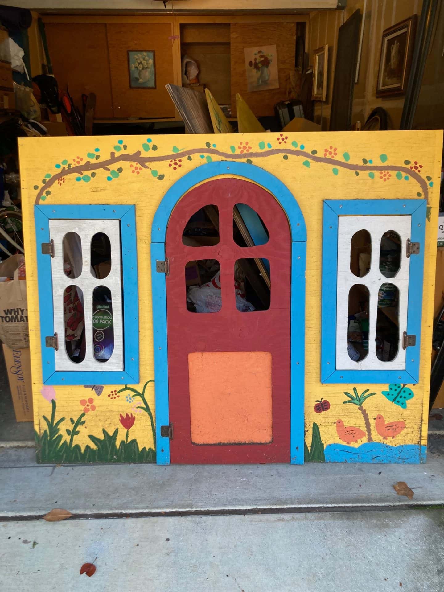 free: cute, well-made kids' wood playhouse 4' x 5' x 4.5' 1