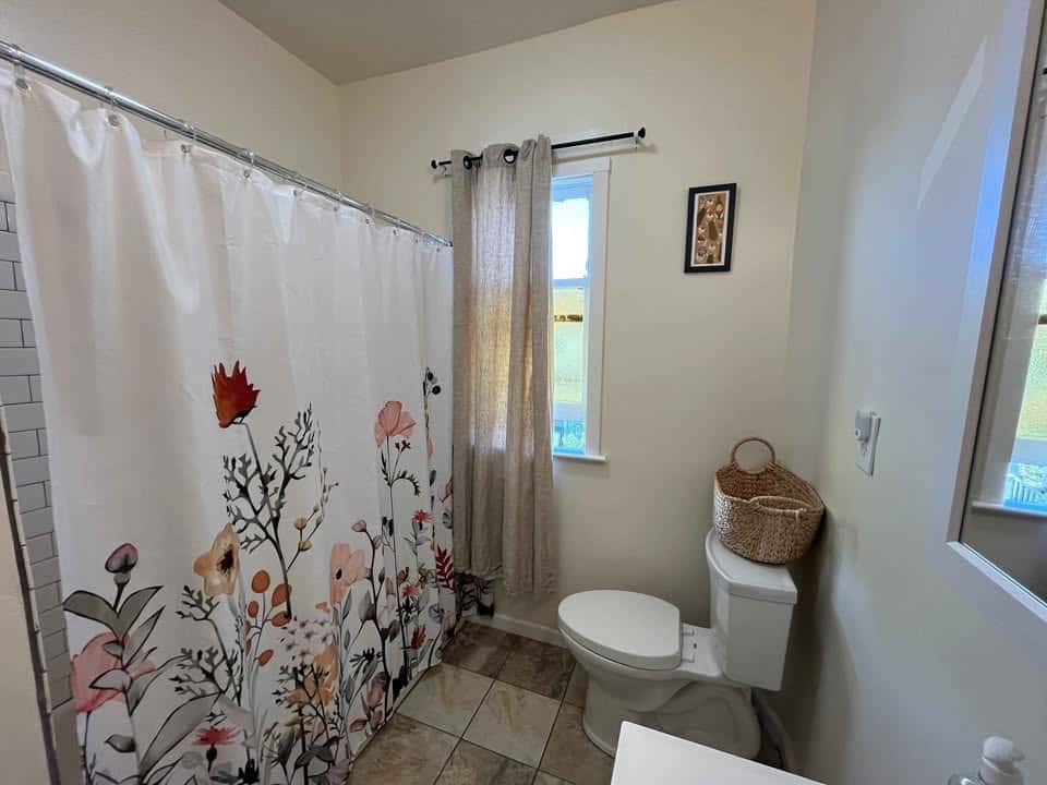 Private Room Available in Comfortable Co-Housing Home Near MacArthur BART – $1,080/month 1