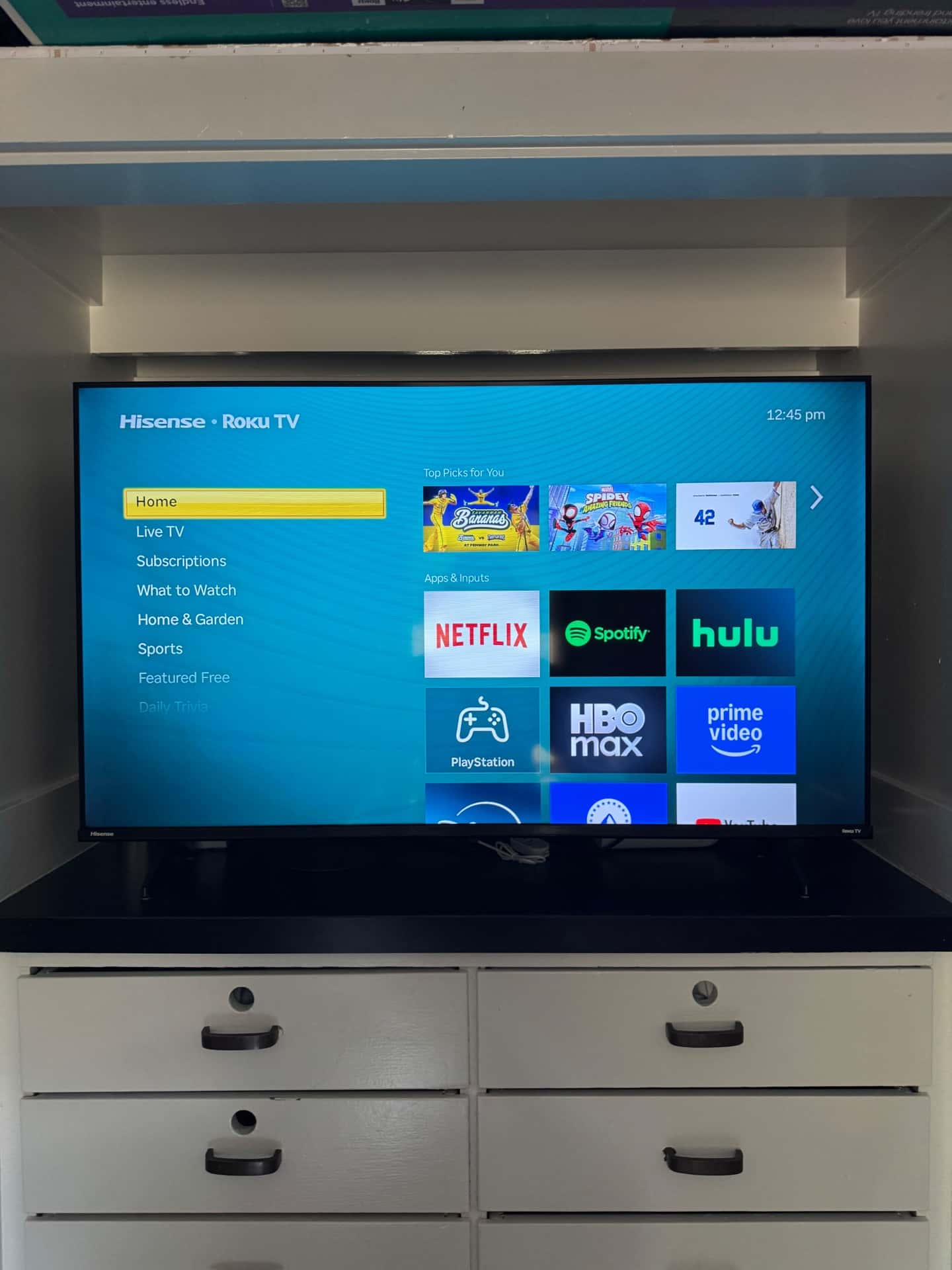 43” Hisense Roku Smart TV – Like New – Includes Original Box & Remote 1
