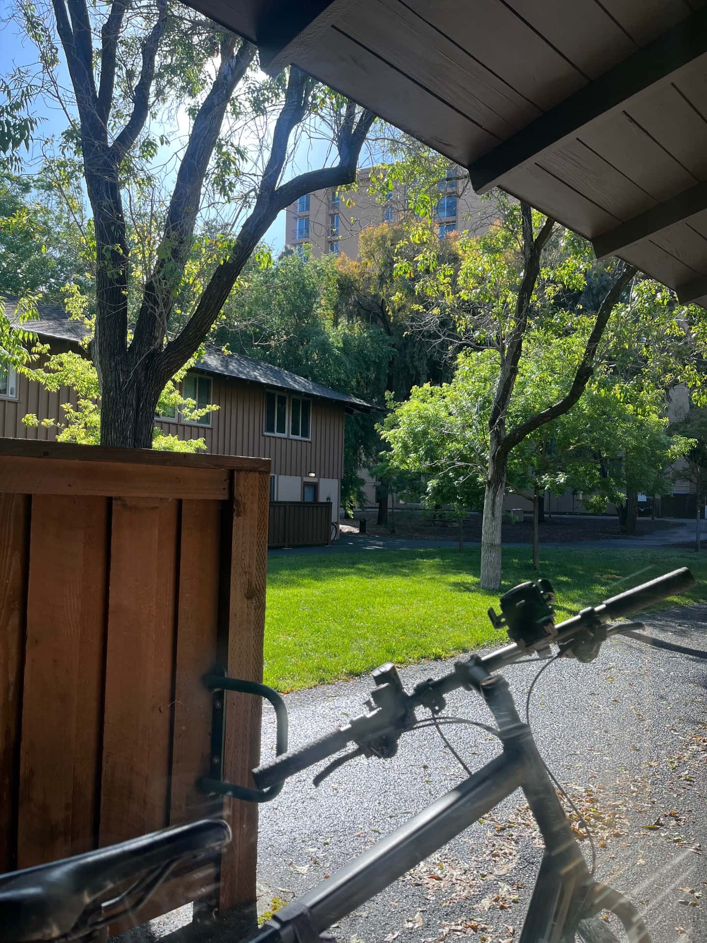 EV Summer Sublet Available (July- early August) 1