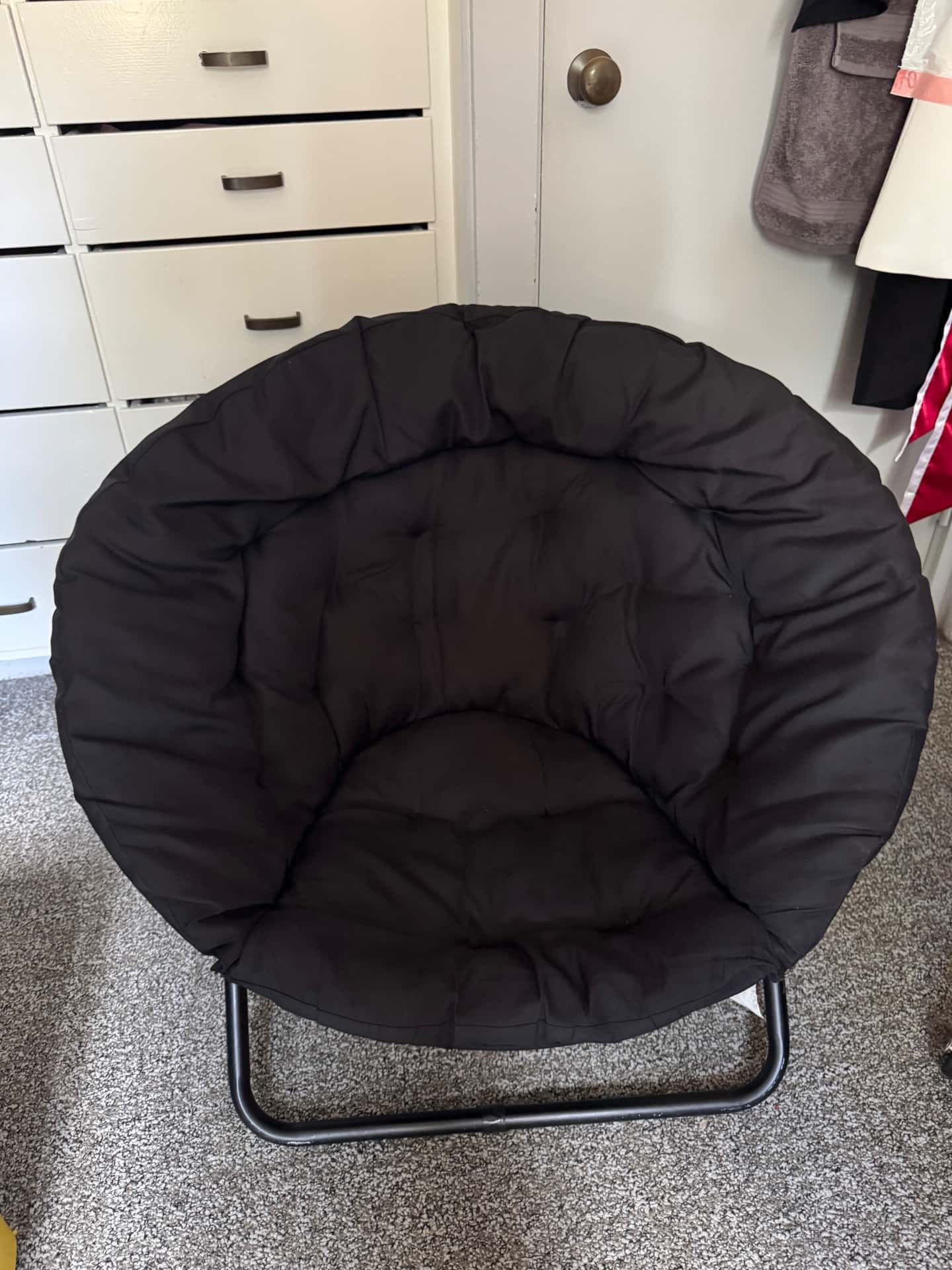 Black Moon Chair – Comfortable Lounge Chair 1
