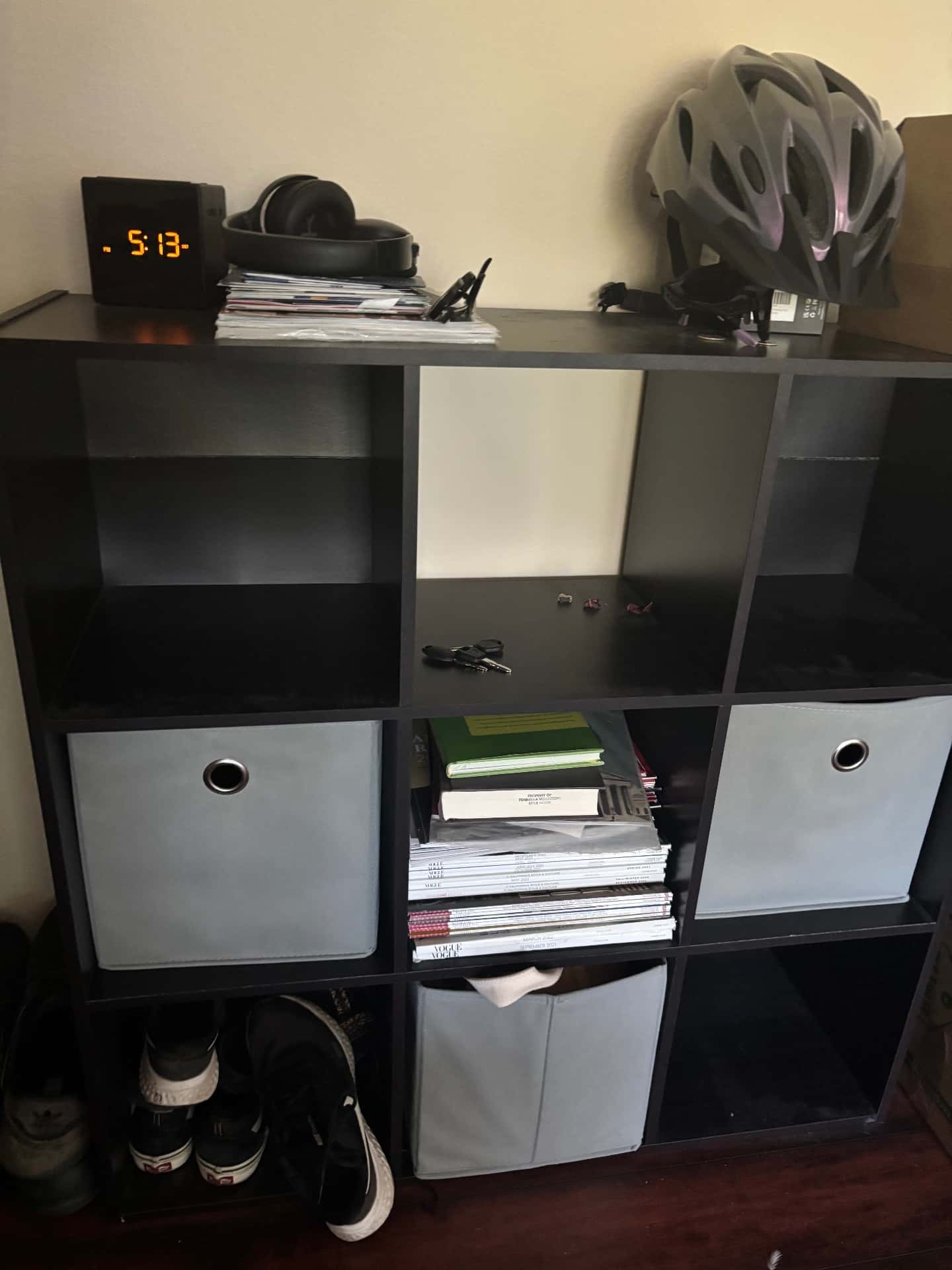 Black book shelf with cubbies 1