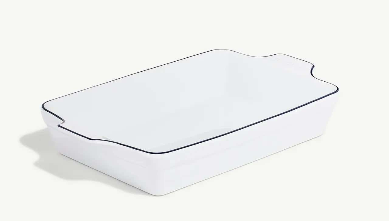 Made In Navy Rim Baking Dish, Excellent condition 1