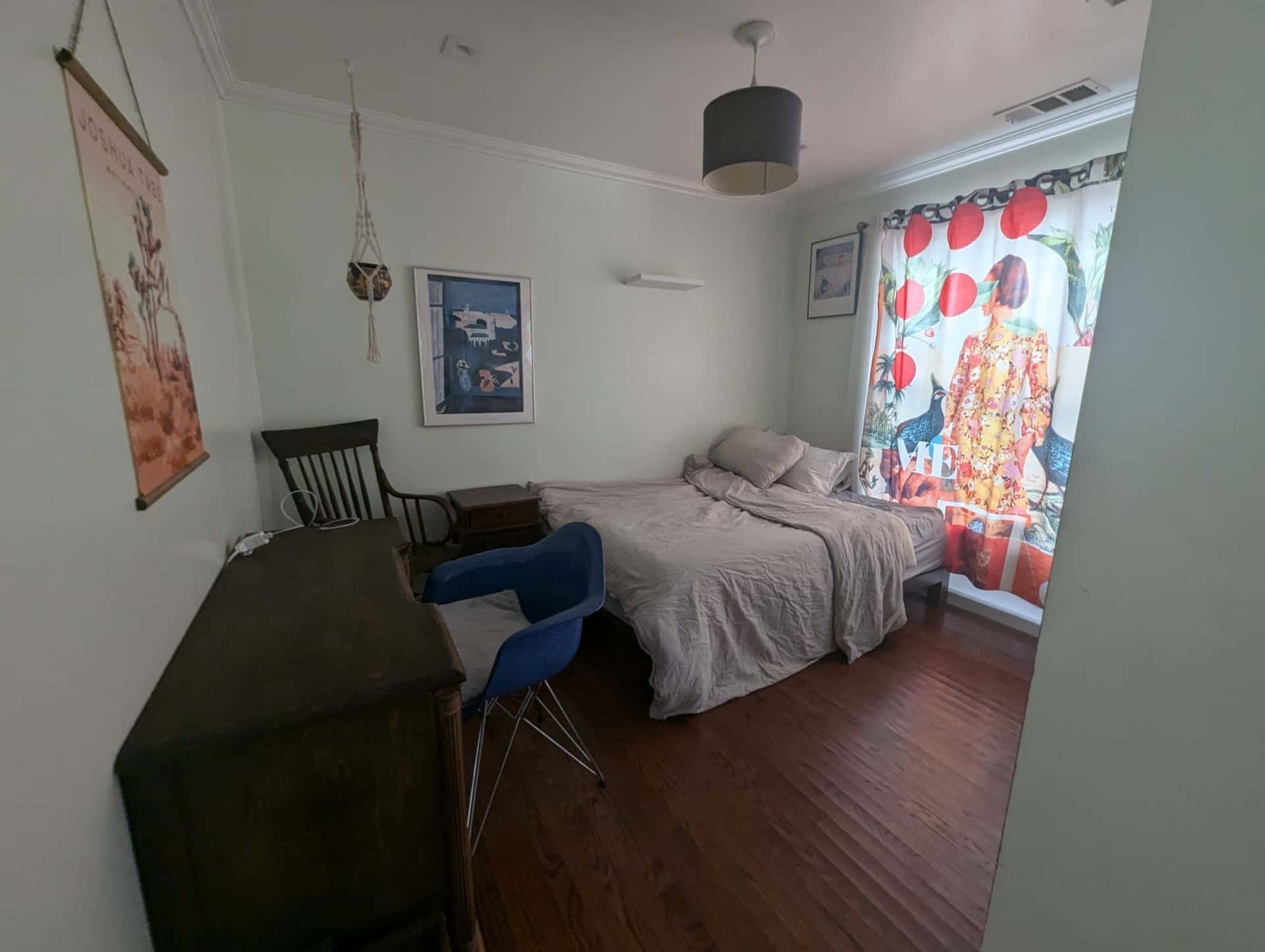 FOR RENT 1 PRIVATE BEDROOM+1BATHROOM in a 4 bedroom 3 baths house Available now 1